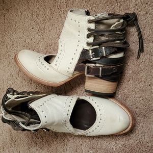 Freebird Desert heeled booties
